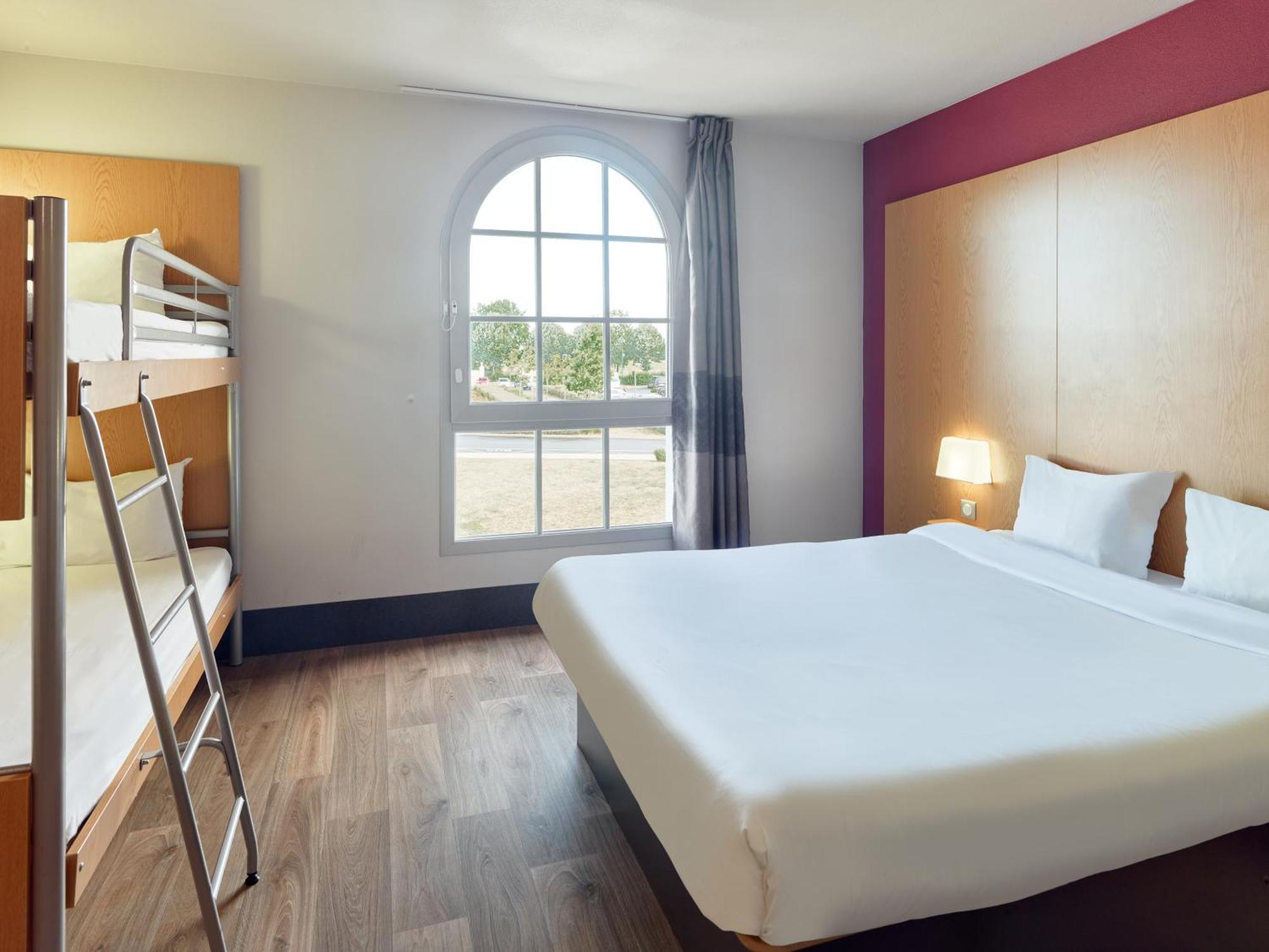 B&B Hotel Pres De Disneyland Paris Magny-le-Hongre Exterior foto